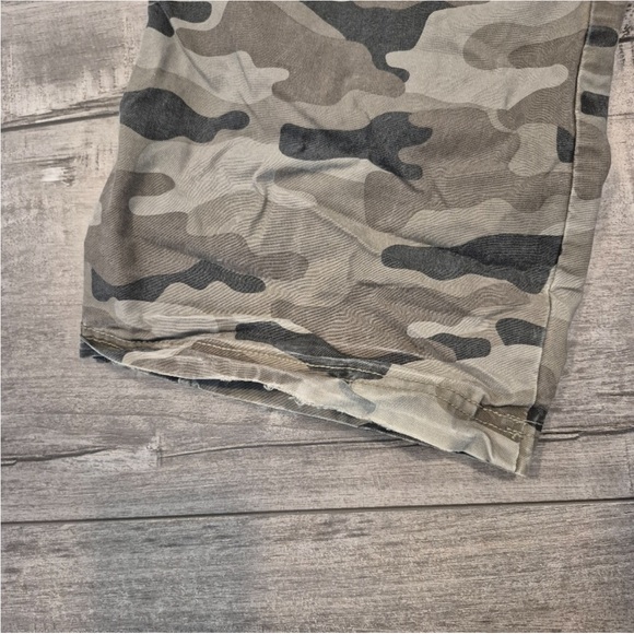Y2K Cute Low Waist Boot Cut Cargo Camo Streetwear Pants - Picture 7 of 9